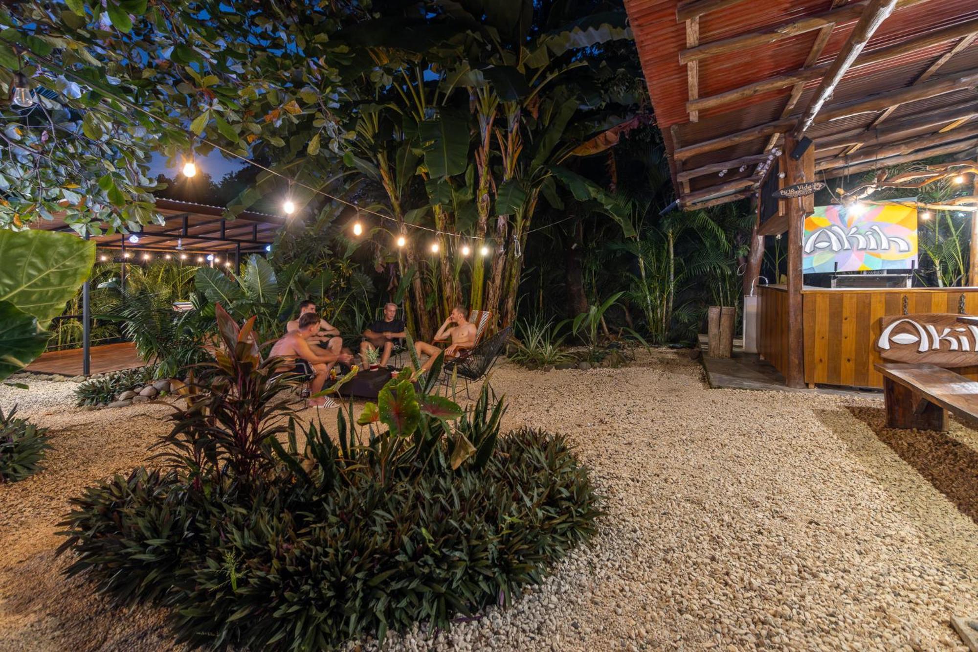 Akih Pods Hostel Playa Santa Teresa  Екстер'єр фото