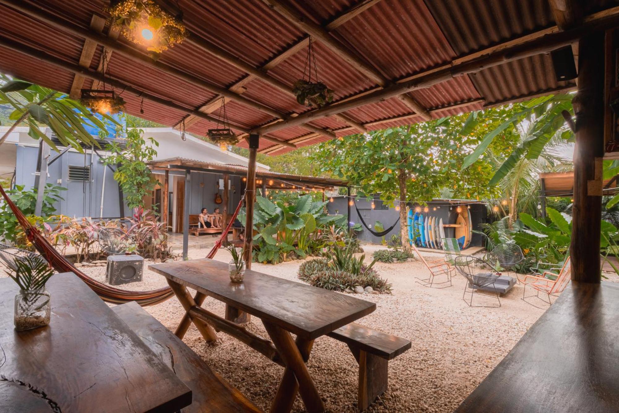 Akih Pods Hostel Playa Santa Teresa  Екстер'єр фото