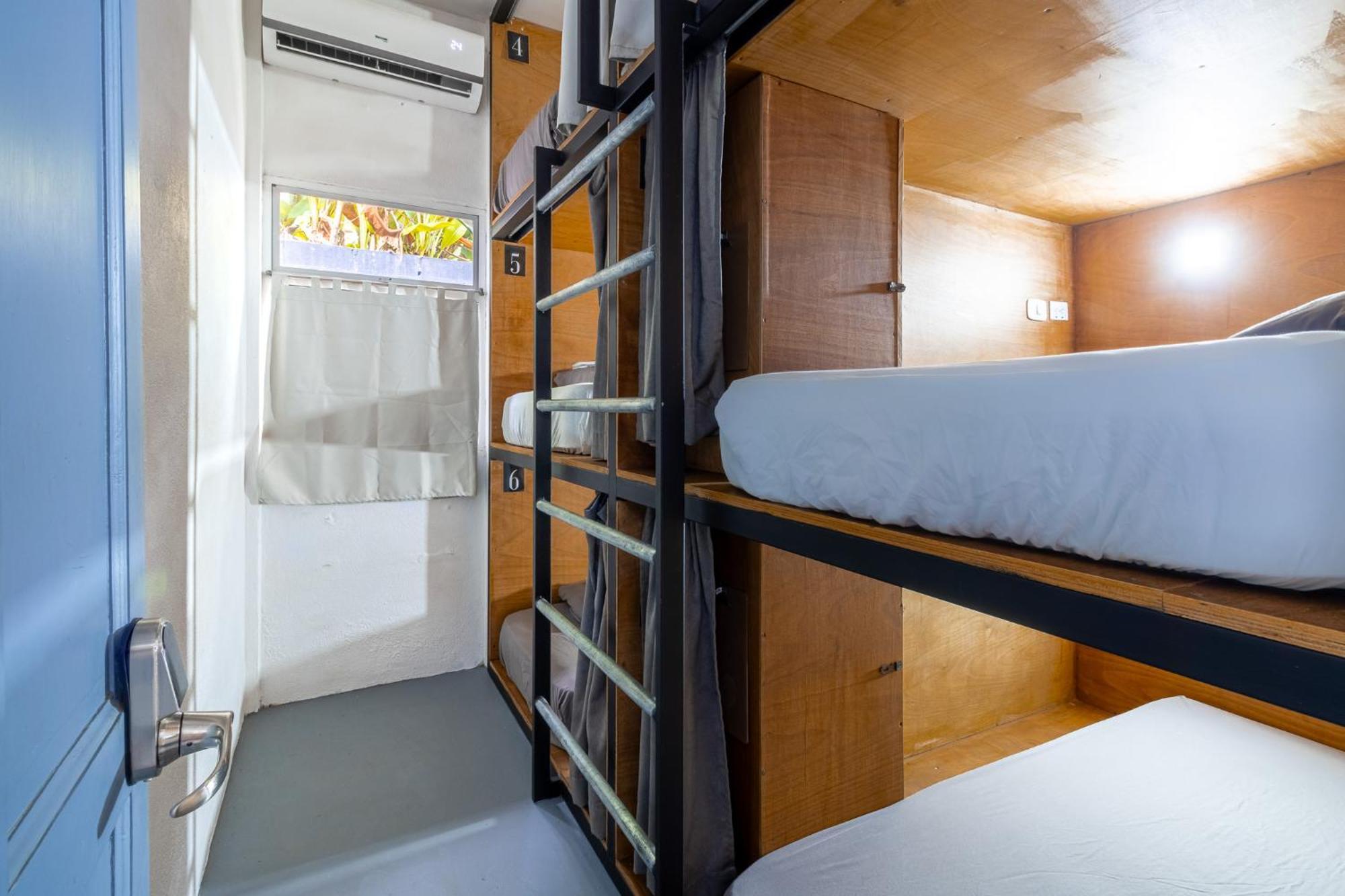 Akih Pods Hostel Playa Santa Teresa  Екстер'єр фото