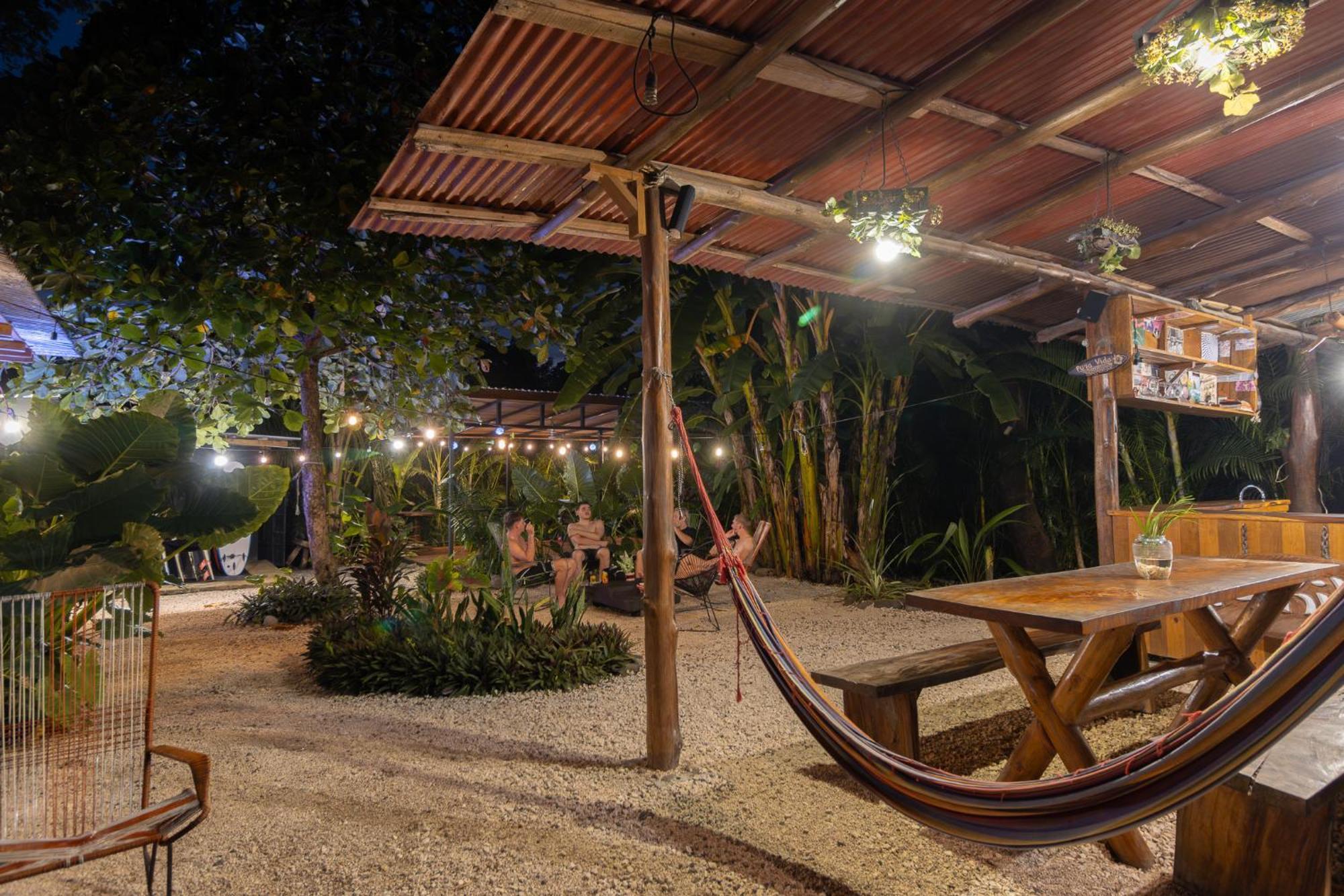 Akih Pods Hostel Playa Santa Teresa  Екстер'єр фото