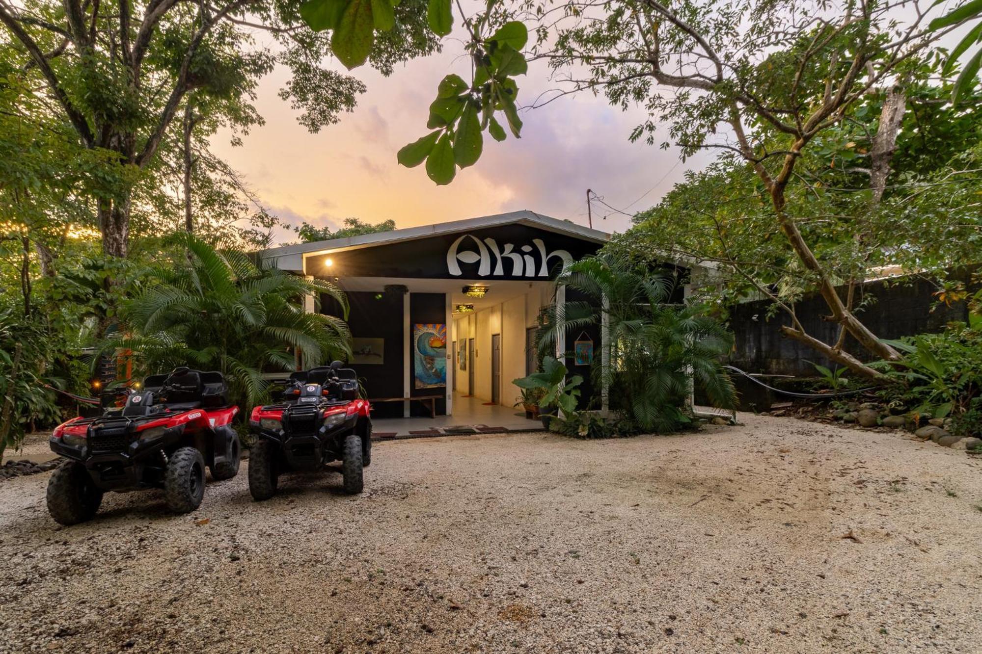 Akih Pods Hostel Playa Santa Teresa  Екстер'єр фото